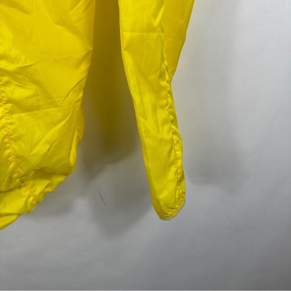 Endura Pakajak Hi Viz Bright Yellow Windbreaker Jacket - Picture 11 of 12